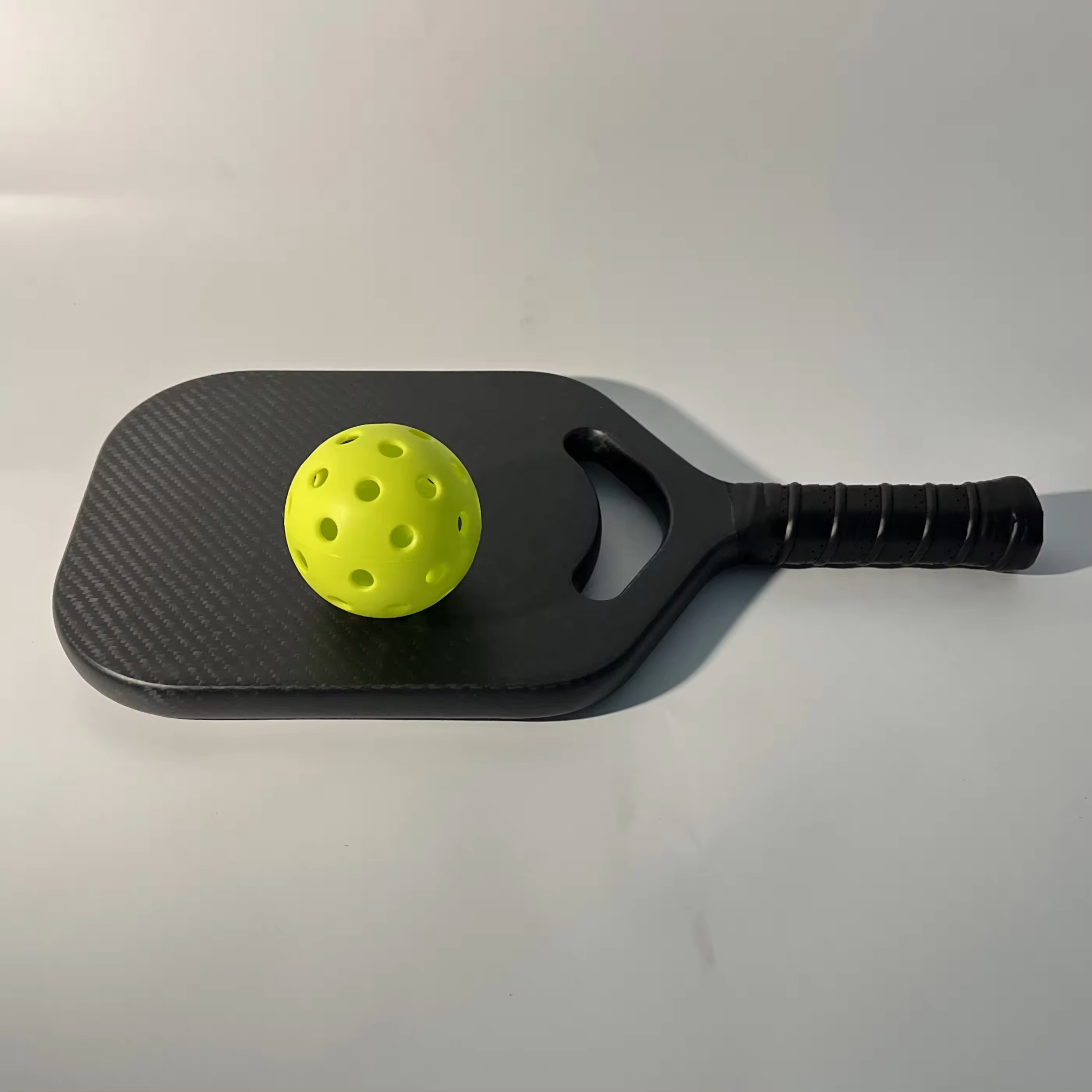 Hot Pressing Air hole 3k carbon fiber pickleball paddle 